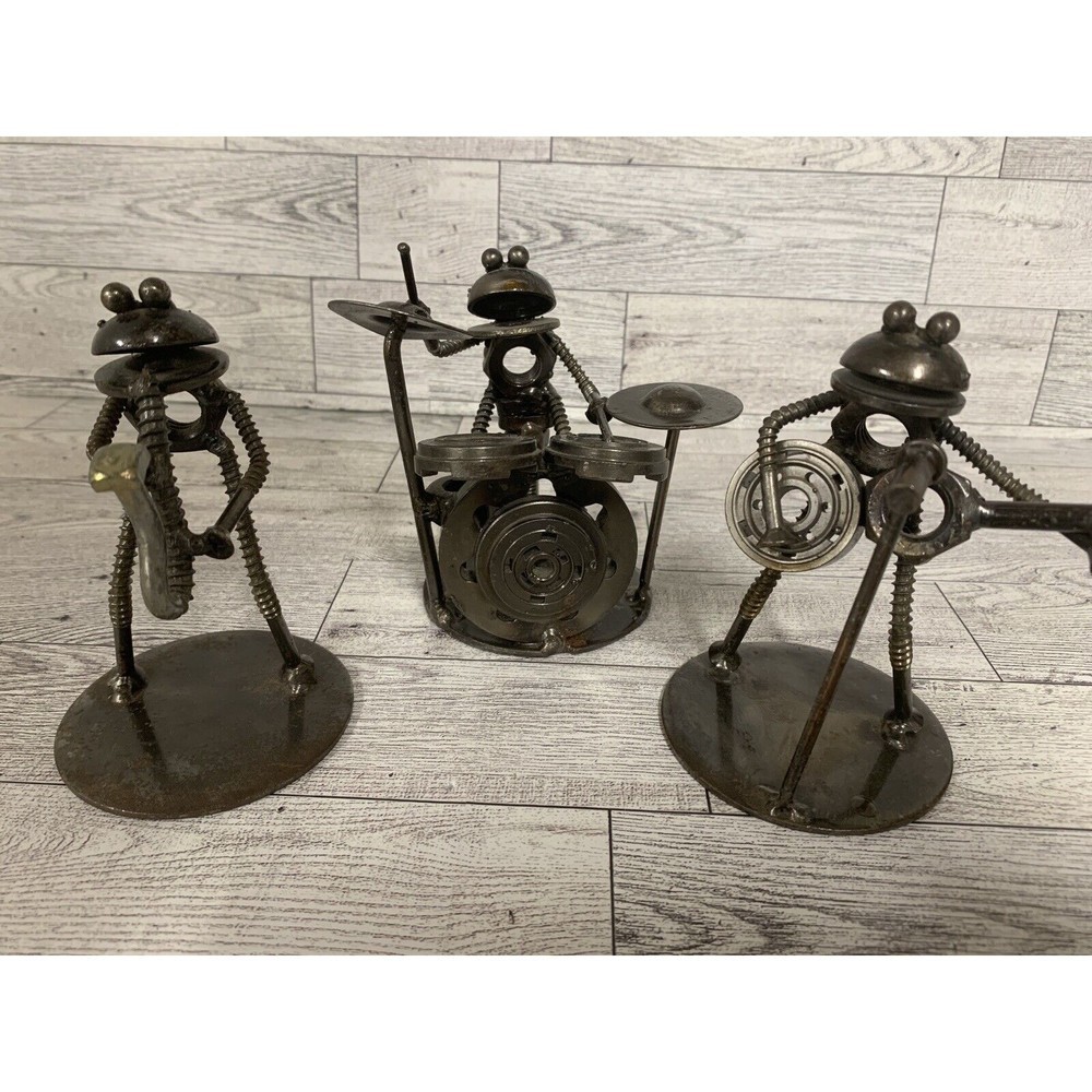 Nuts and Bolts Frog Musicians Band Scrap Metal‎ Sculpture Folk Art Figurines
